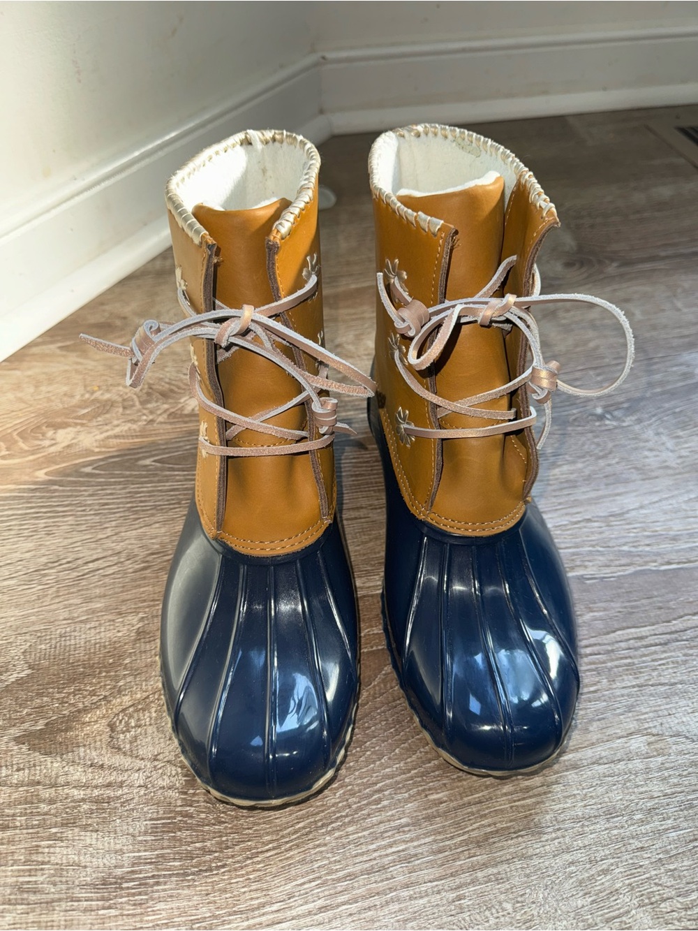 Jack Rogers Chloe Duck Boots in Navy & Tan